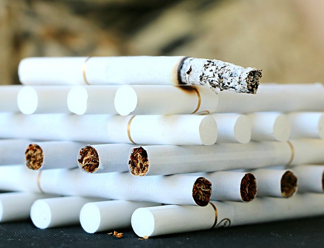 Někdo má rád cigarety a někdo zase kratom.